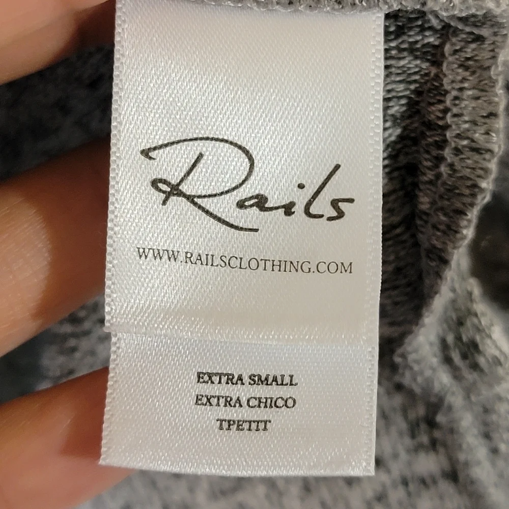 NEW Rails Women's Gray Long Sleeve Crewneck Top XS Soft Minimalist Y2K Cozy